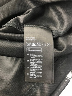 Платье Divided с интересным принтом 38 размер