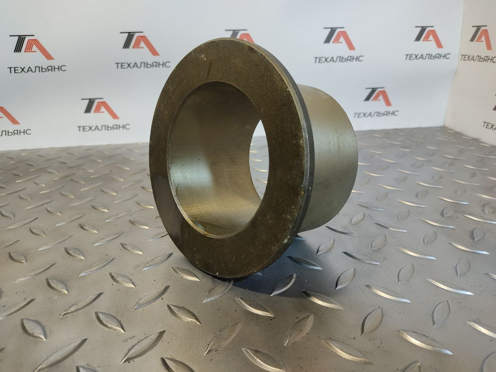 Втулка 195-50-11330