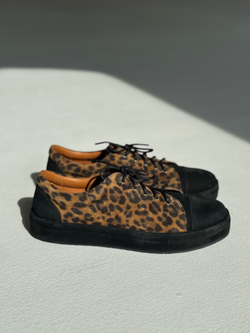 C1 Black + Leo