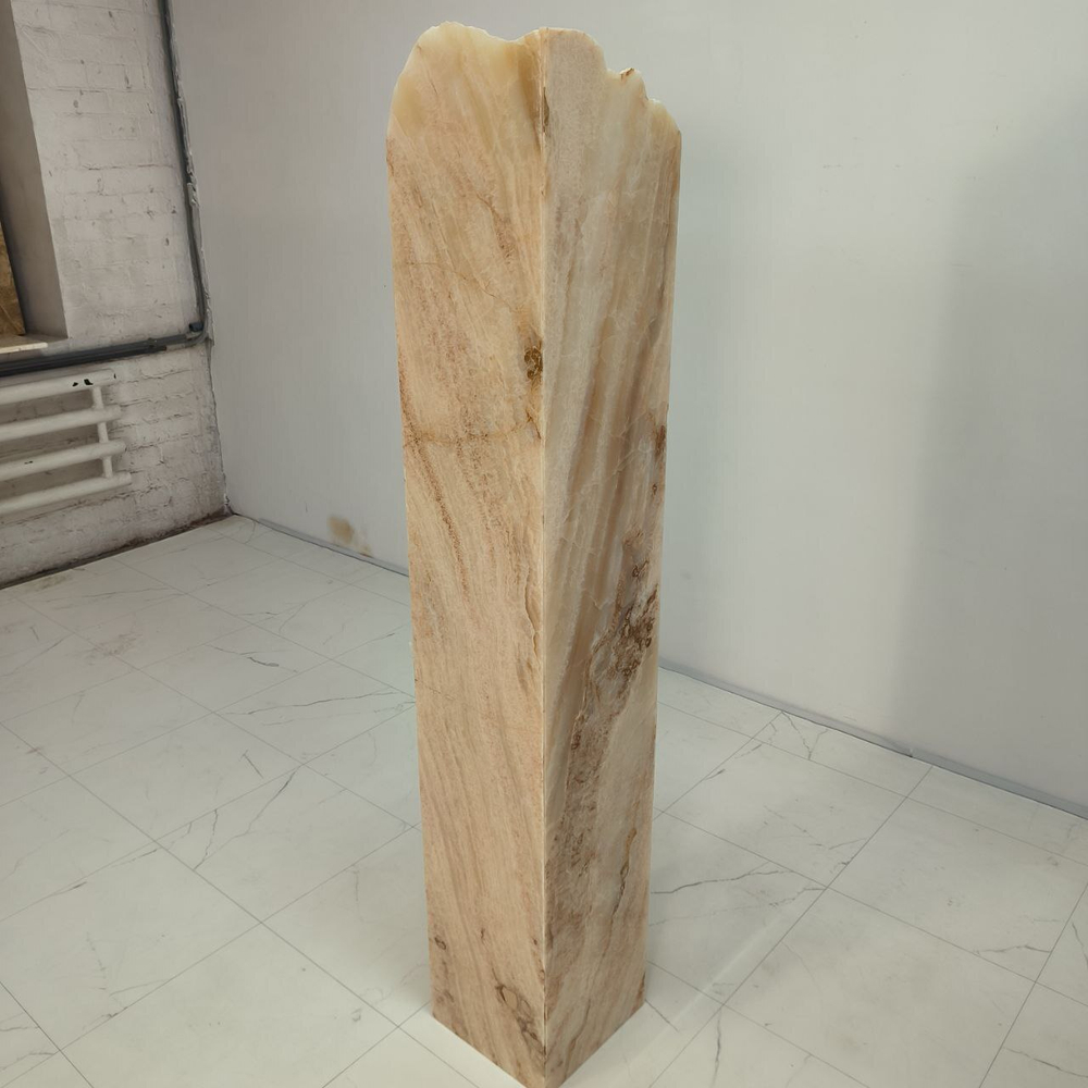 Светильник из оникса CO-55009 (26*26*154) 0192