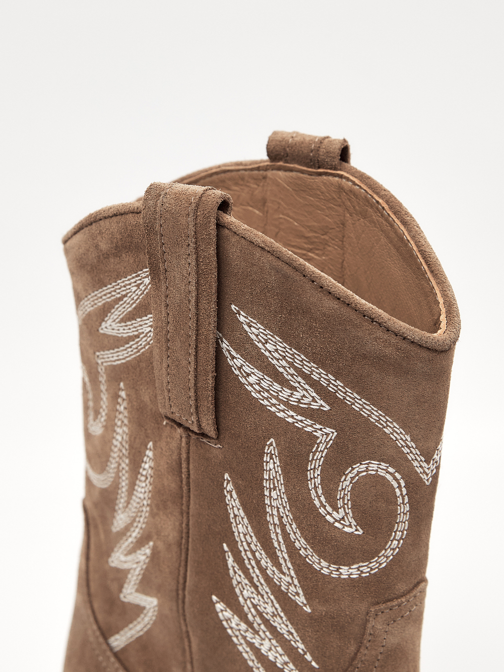 Казаки миди из натуральной замши BELLE / серо-бежевый