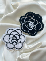 Нашивка Шан. махровая цветок черный с белым 7 см