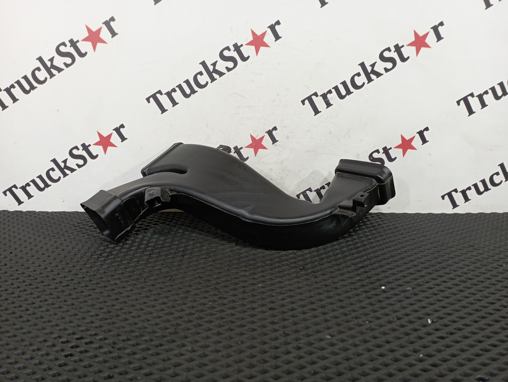 Воздуховод отопителя 2023г