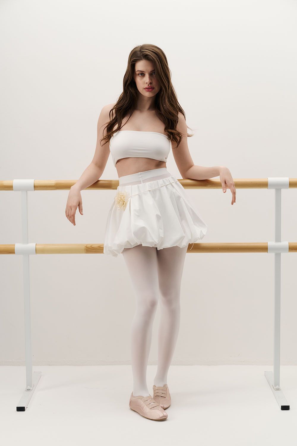 Юбка-баллон длины мини кремового цвета