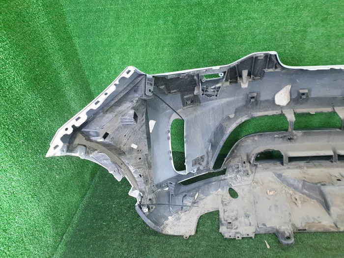 Бампер передний Land-Rover Discovery 5 (2016-2021)