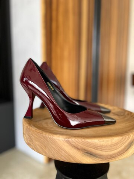 Туфли на фигурном каблуке