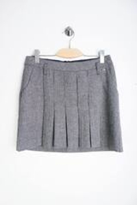 Юбка классического дизайна, маркировка 40, визуально на 46 размер, новая