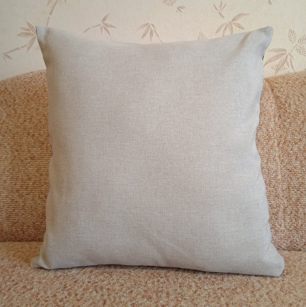 Декоративный гобеленовый чехол для интерьерной подушки Зайчонок 47*47