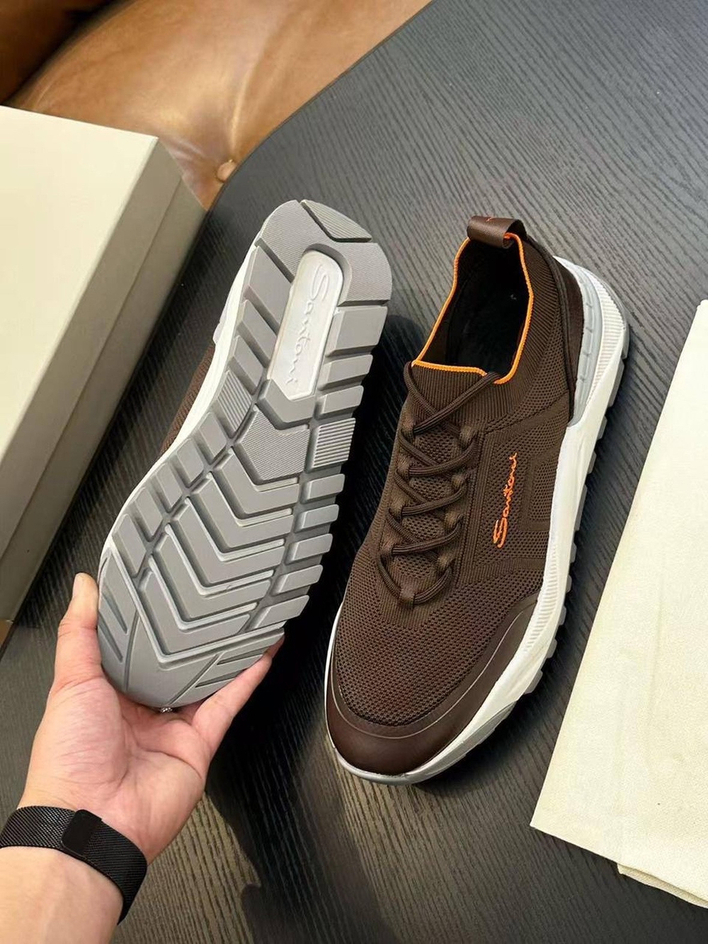 Кроссовки Santoni