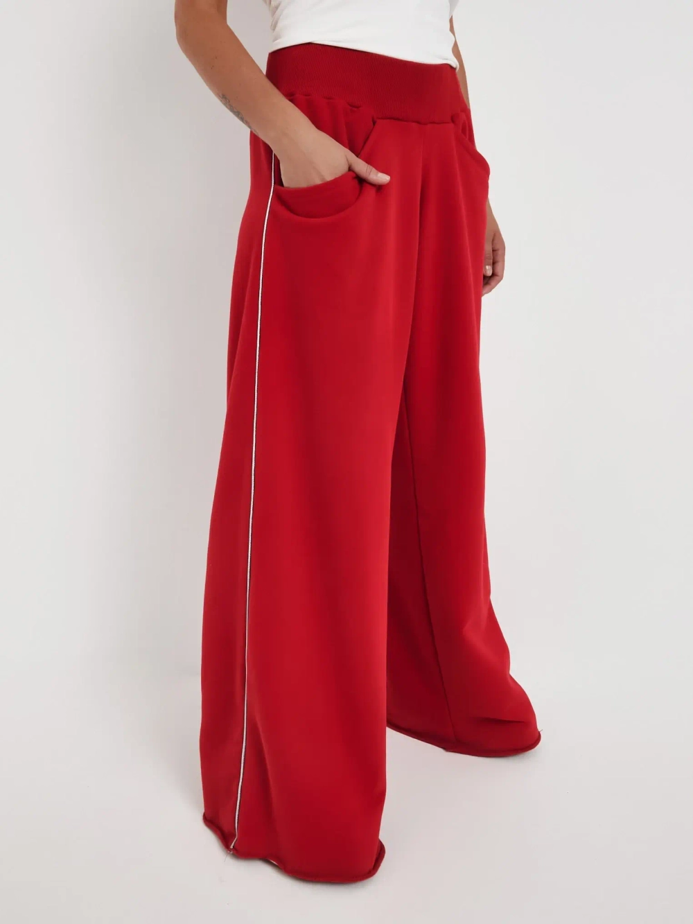 Брюки ВЕСТ Спорт Шик Красный