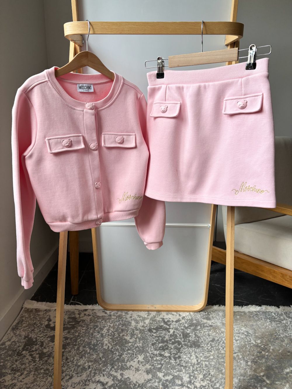 Хлопковый костюм Moschino, 140