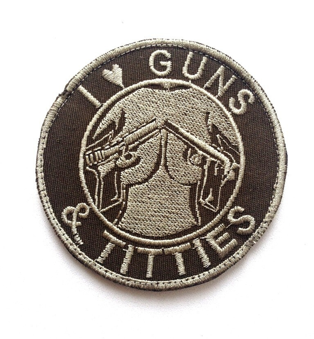 Шеврон I love guns & titties