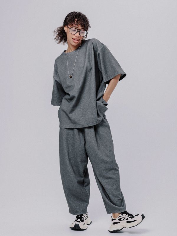 Женские спортивные костюмы