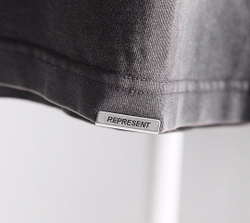 Футболка Represent