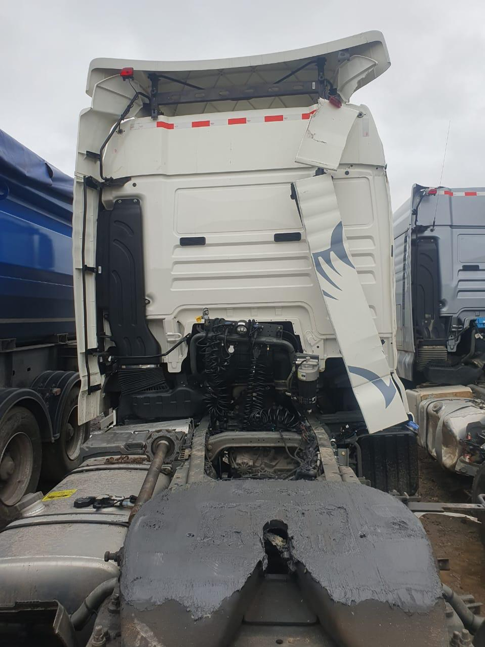 SITRAK C7H 4x2 Седельный тягач ZZ4186V361HE (Дизельный, 12,4 л, 480 л.с., МТ)