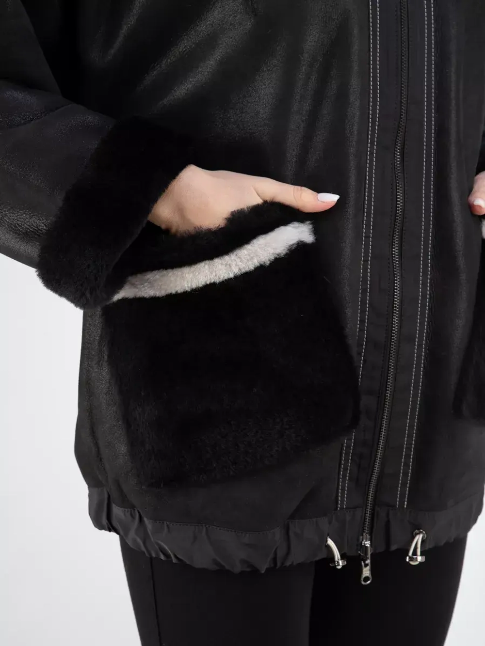 Дубленка натуральная с капюшоном двухсторонняя