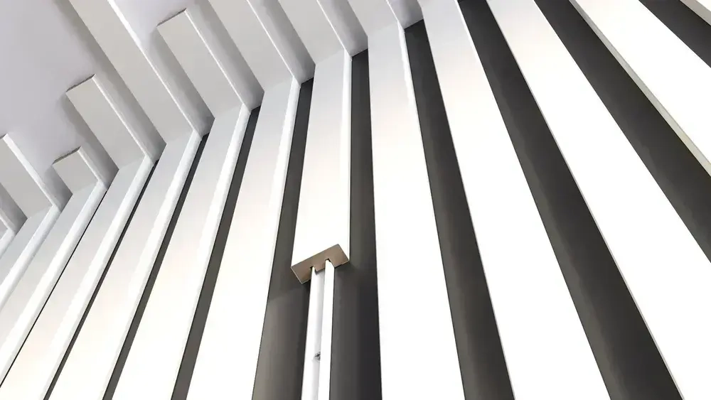 Интерьерная рейка БЕЛАЯ 16*40*2800 МДФ