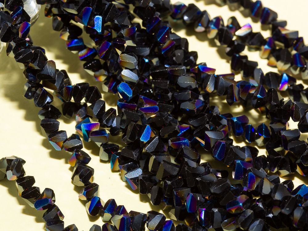 Нить бусин для украшений 4мм (ювелирное стекло)