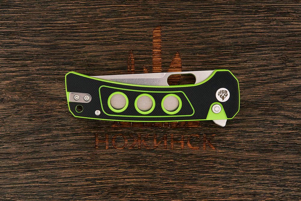 Нож складной QSP Unicorn, клинок 83мм, сталь Sandvik 14C28N, рукоять микарта чёрно-салатовая