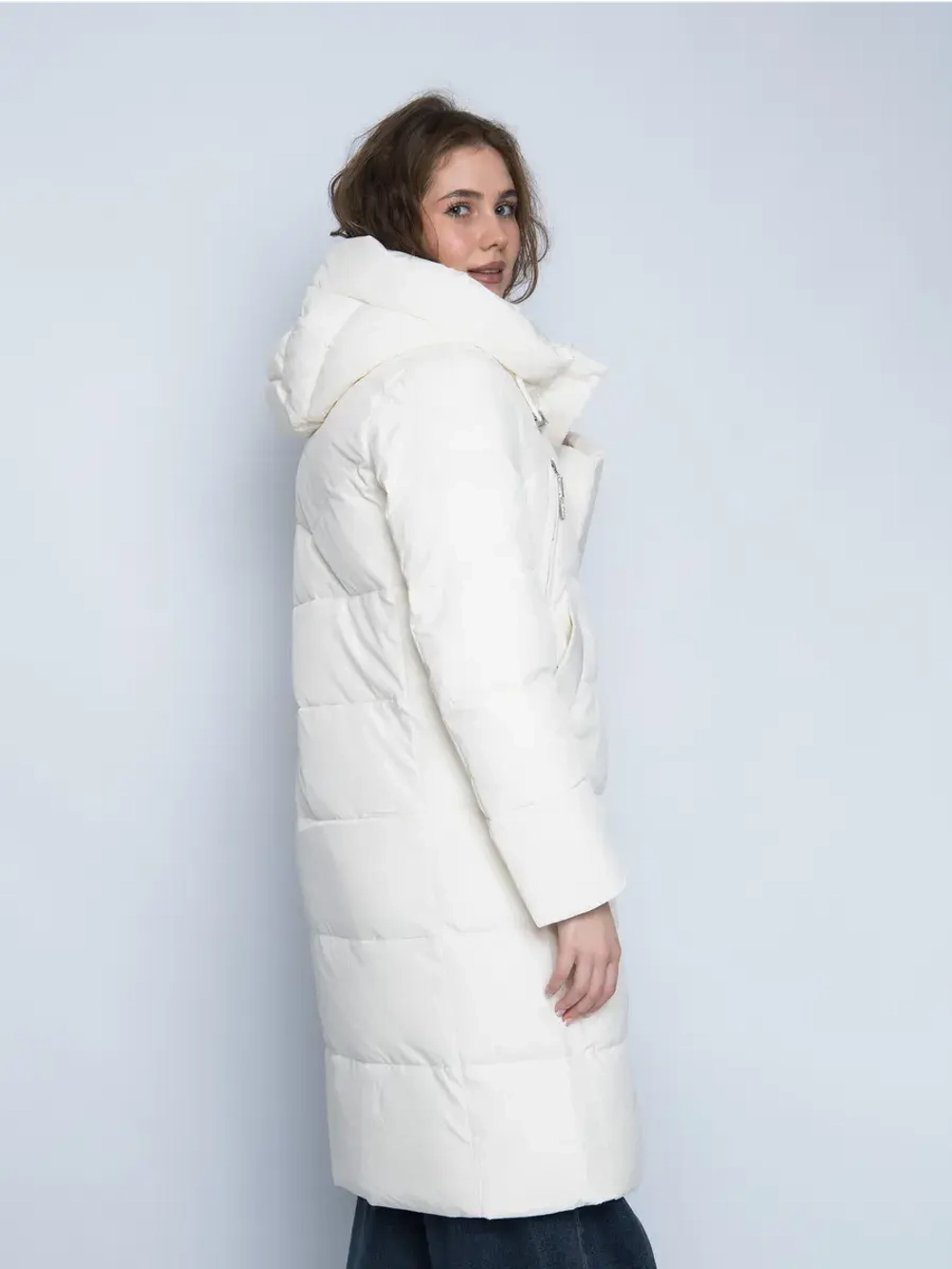 Куртка зимняя удлиненная с капюшоном