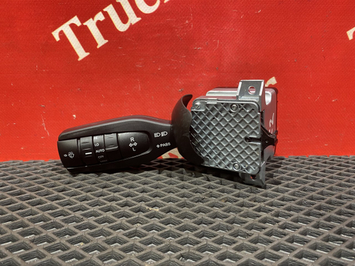 Переключатель подрулевой левый 2023г