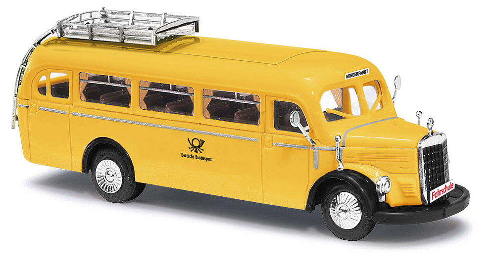 Автобус Mercedes O-3500 Deutsche Post (H0)