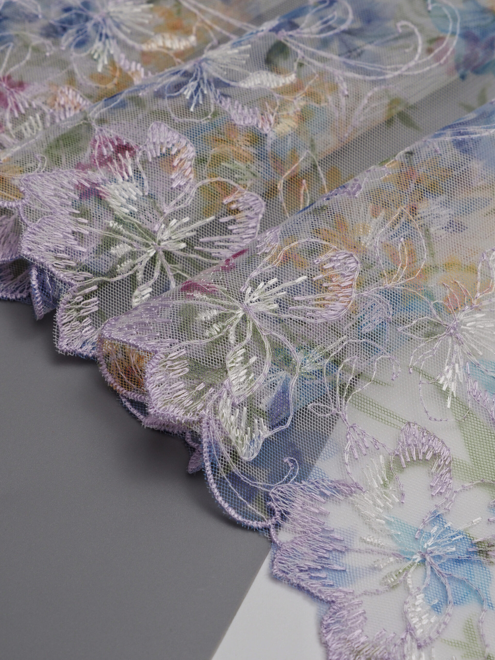 Вышивка на сетке мультиколор неэластичная ширина 24 см