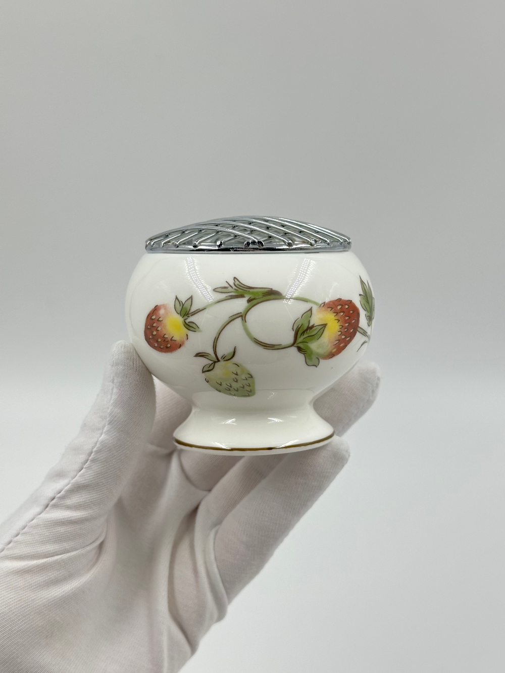 Миниатюрный роузбоул Coalport