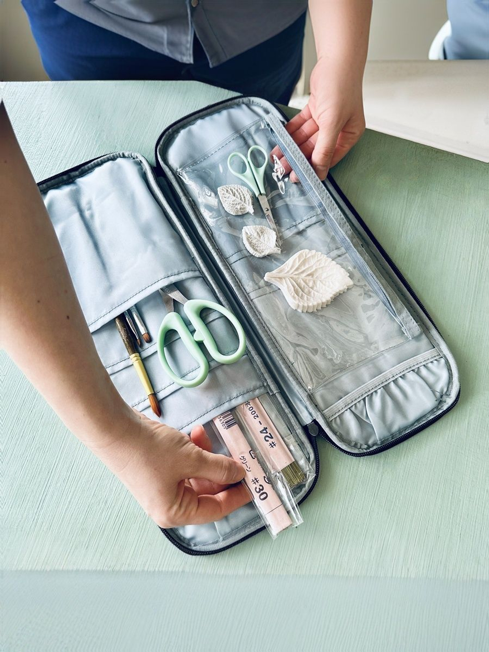 Органайзер пенал для спиц, проволоки, стеков и других инструментов для рукоделия (голубой, на молнии)