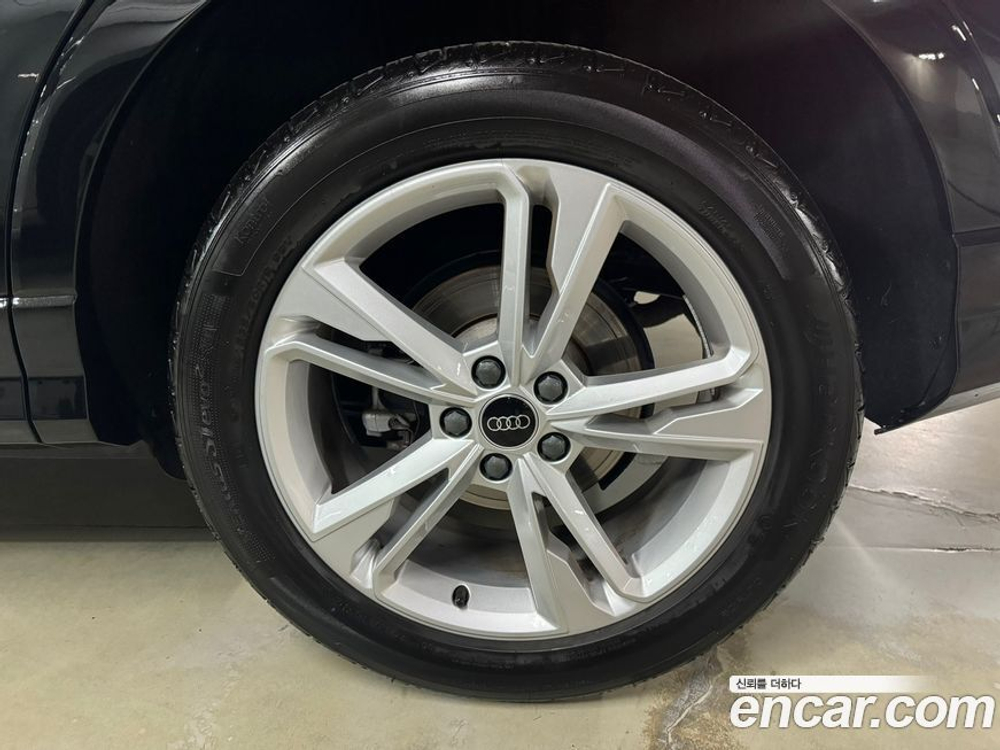 Audi Q3 (F3) 35 TDI Premium Sportback (09.2023)