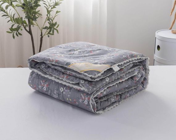 Одеяло Холли (серая) микроволокно в сатине всесезонное