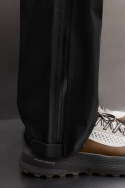 ZARA НЕПРОМОКАЕМЫЕ БРЮКИ SHELL ИЗ ВЫСОКОТЕХНОЛОГИЧНОЙ ТКАНИ, ЧЕРНЫЙ