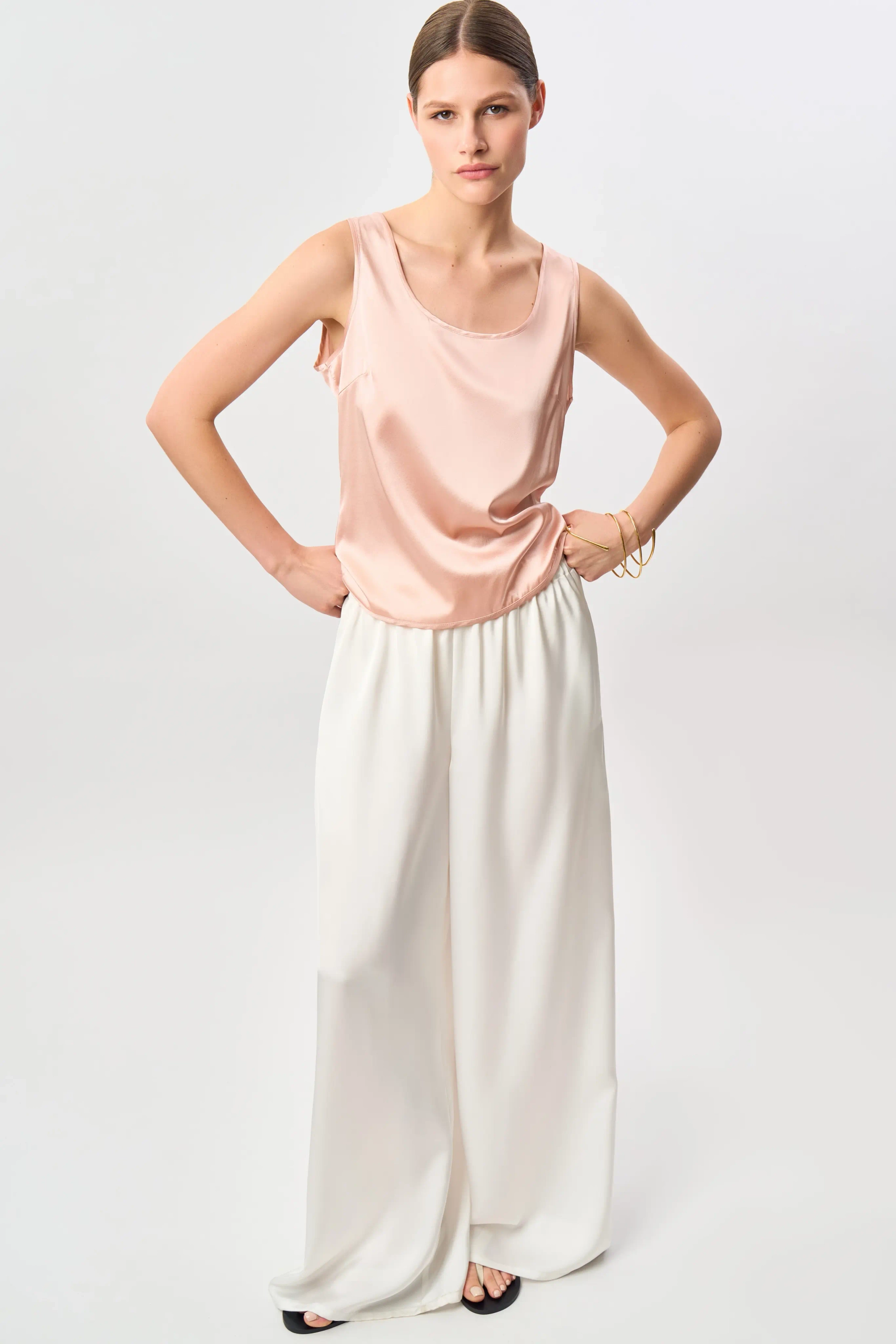 Топ без рукавов из шелка