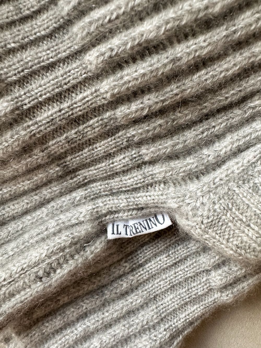 Шерстяная шапка шлем Il Trenino, 128