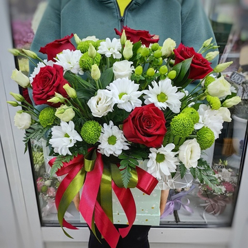 Композиция в коробке