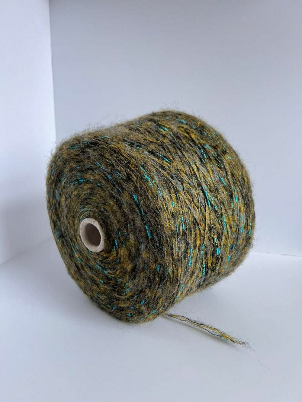 Пряжа фантазийная с шишибриками и люрексом мохер меринос