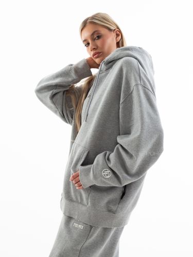 Спортивный костюм серого цвета с лого