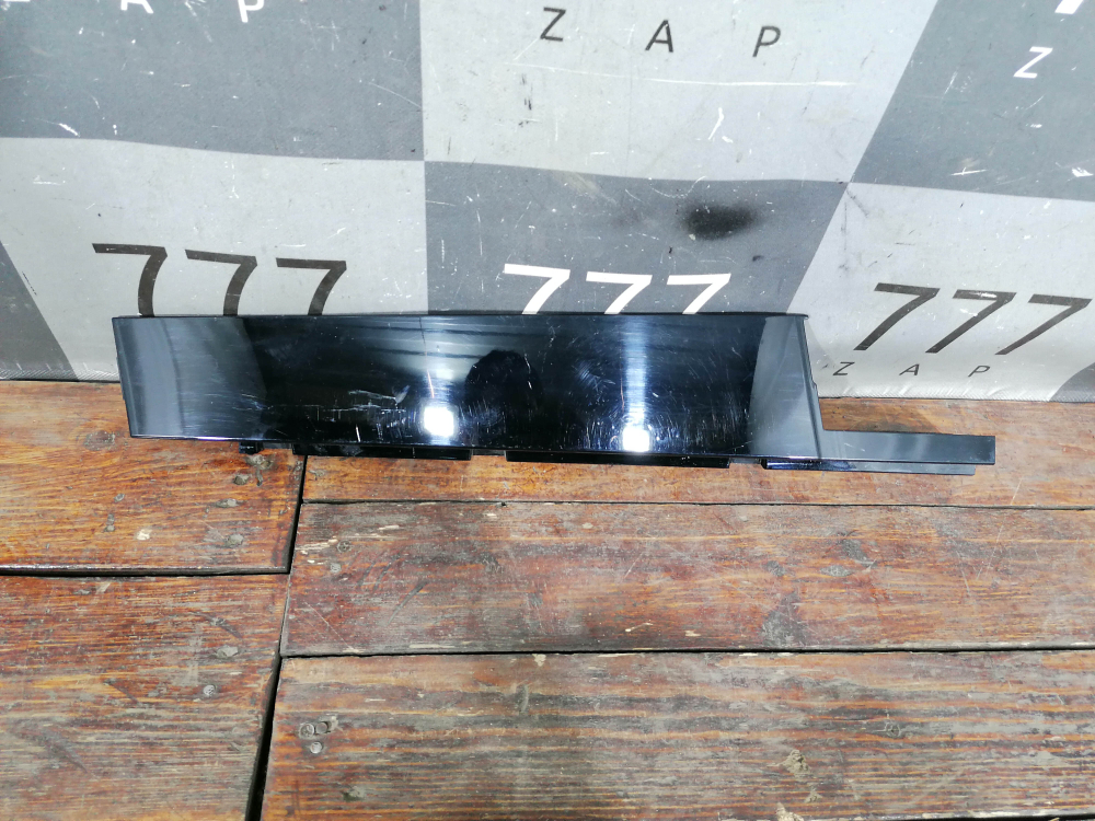 Накладка стойки двери передней левой Tank 500 21-нв Б/У Оригинал 6113310XKV3AA