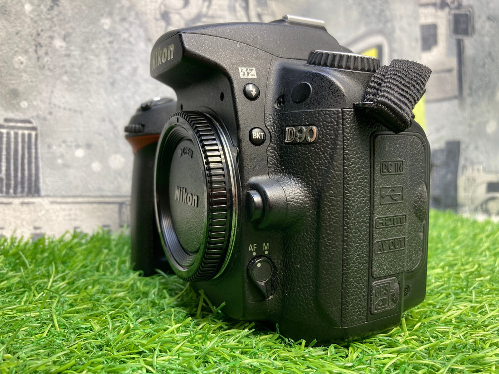 Nikon D90 (7.500 кадров) Покупка/Продажа