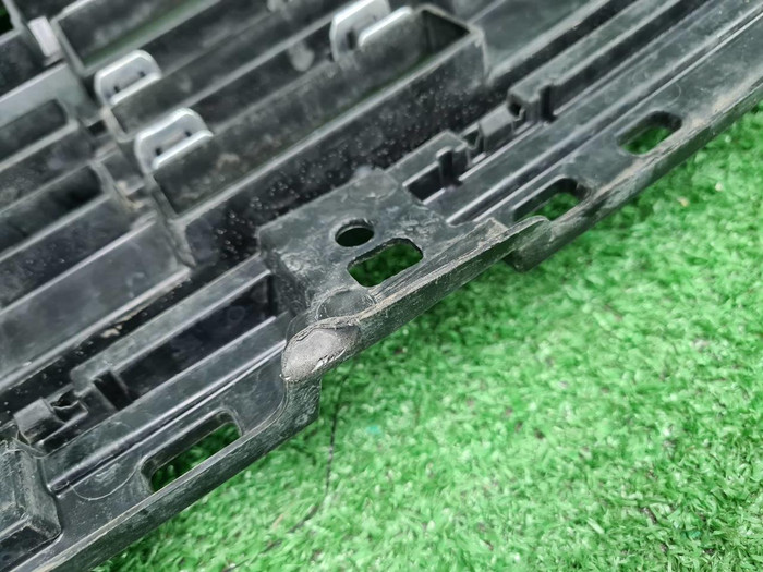 Решетка радиатора Chery Tiggo 8 (2022-н.в.)