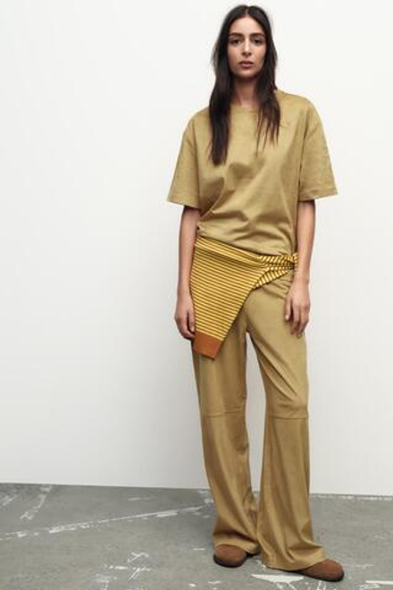 ZARA БРЮКИ ИЗ ИСКУССТВЕННОЙ ЗАМШИ, МЯГКИЙ КАШТАНОВЫЙ