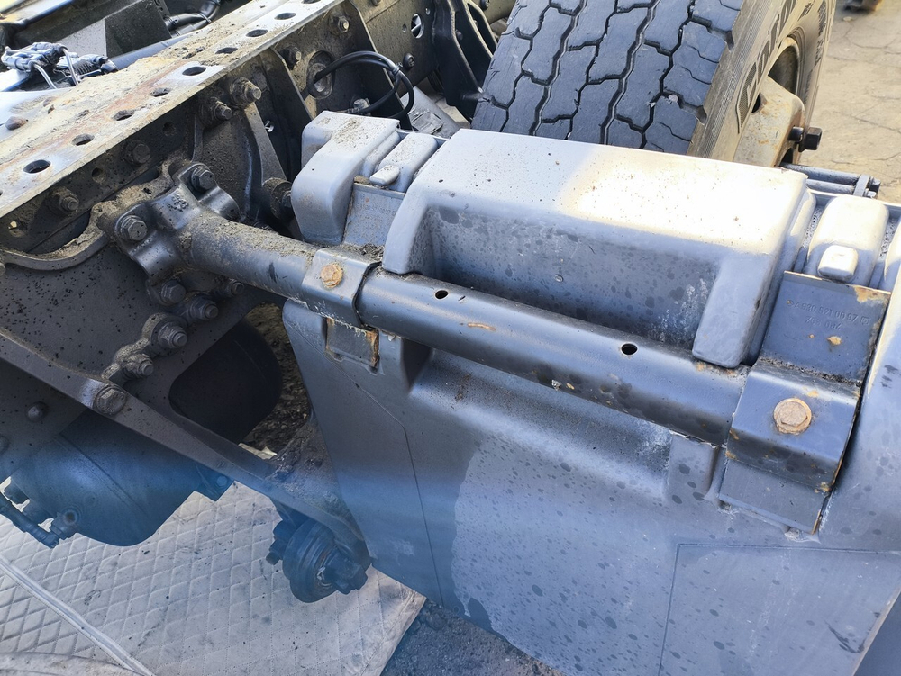 Кронштейн крыла заднего 2017г.