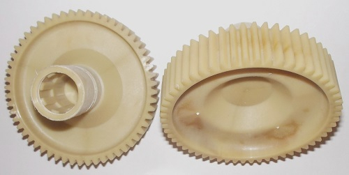 Шестерня мясорубки Помощница большая