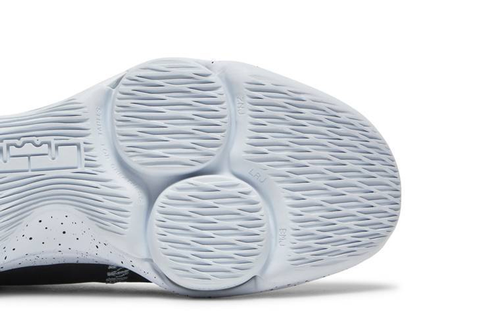 Кроссовки Nike Witness 5 Lebron