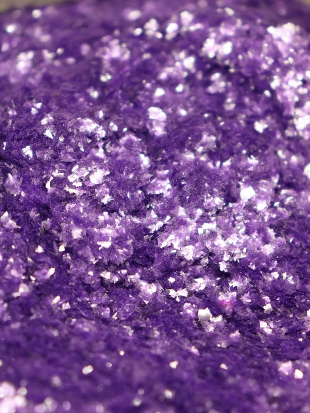 Хлопья - слюда 88305 Аметистовый прозрачный глянец - для литья изделий и творчества