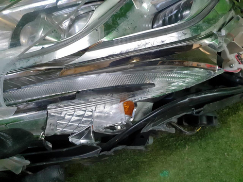 Битая Фара левая Toyota Alphard 3 (2015-2017) LED