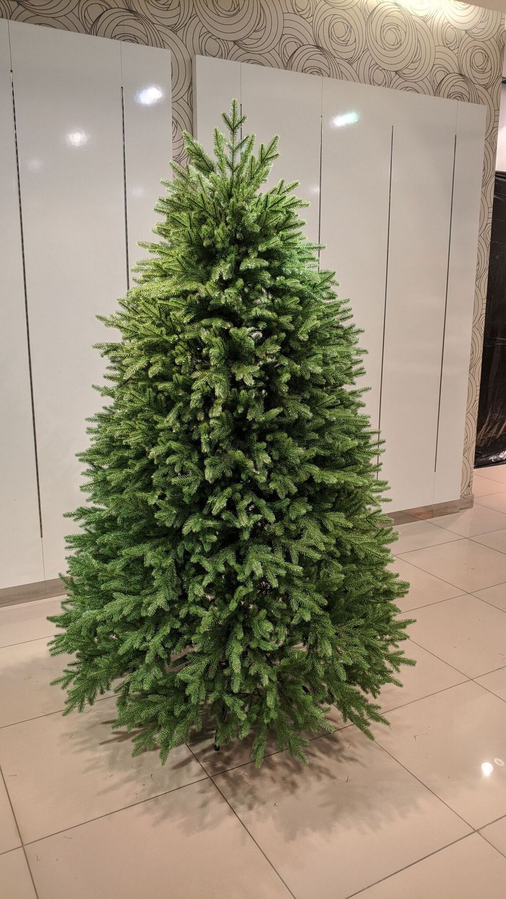 Ель искусственная «МИЛАНО» (литая хвоя) 210 см / 2,1 м