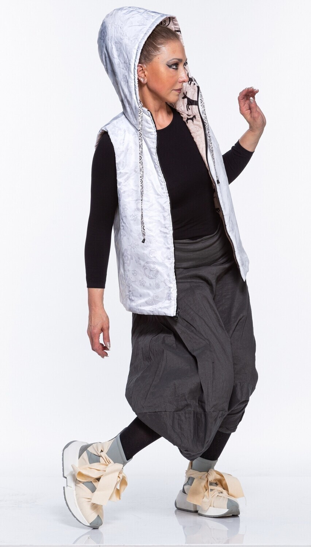 Двусторонний жилет "Петроглиф"