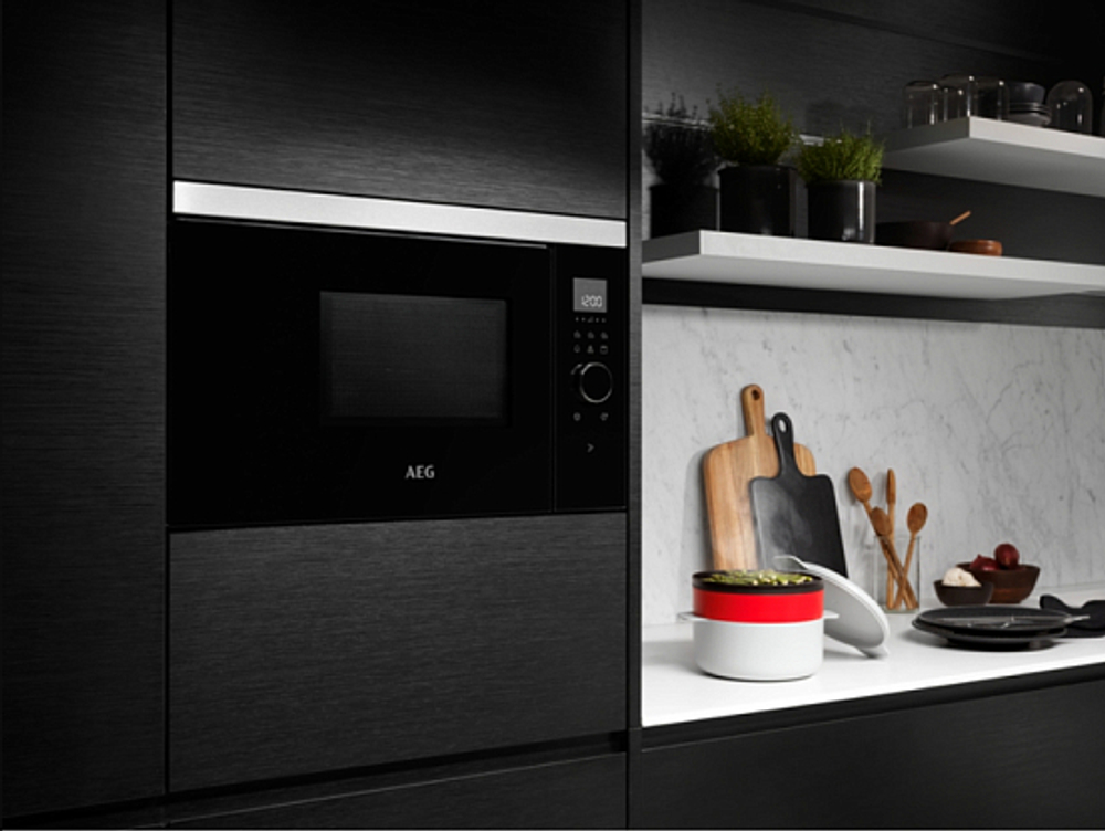 Встраиваемая микроволновая печь AEG MBB1756SEM