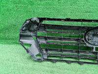 Решетка радиатора Toyota Land Cruiser 200 (15-21)